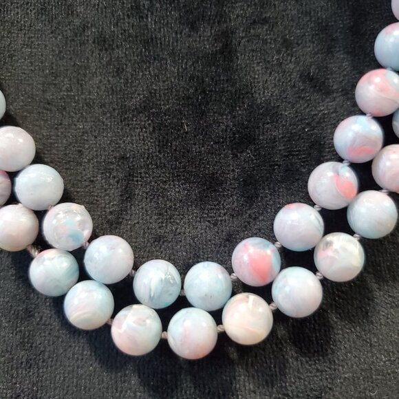 Women's Pink & White Two Layer Round Beaded Fashion Jewelry Necklace - Picture 6 of 7